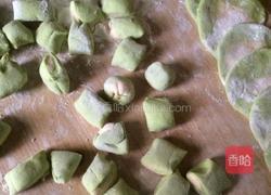 菠菜蒸饺的做法图解4