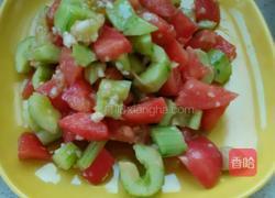 黄瓜拌西红柿的做法图解14