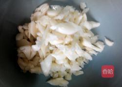 田螺炒青椒的做法图解1