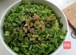 小香葱炒鸡蛋(电饼档版的做法图解2