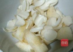 梨子百合羹的做法图解3
