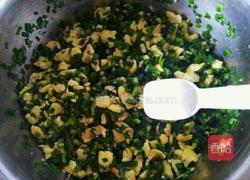 韭菜鸡蛋馅饼的做法图解6