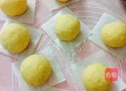 Illustration of how to make red bean and sweet potato buns 5