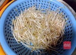 炝炒绿豆芽的做法图解1