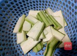 白油丝瓜的做法图解3