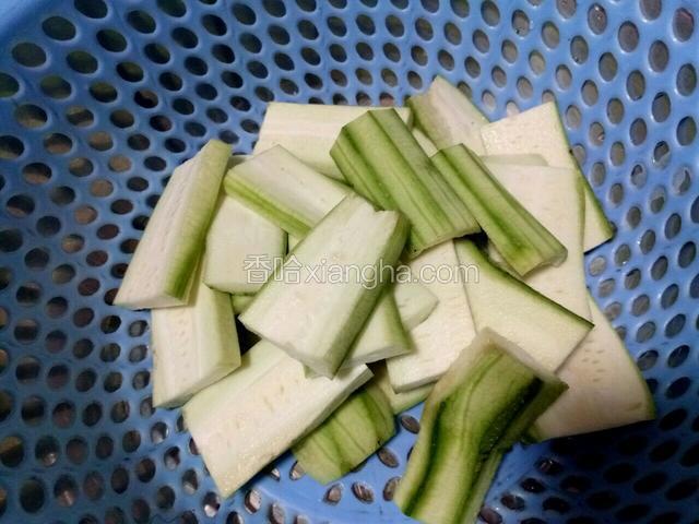 再切成片状。