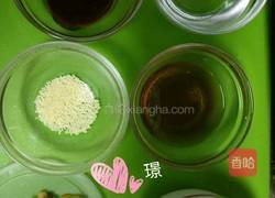 蛤蜊肉蒸蛋的做法图解1