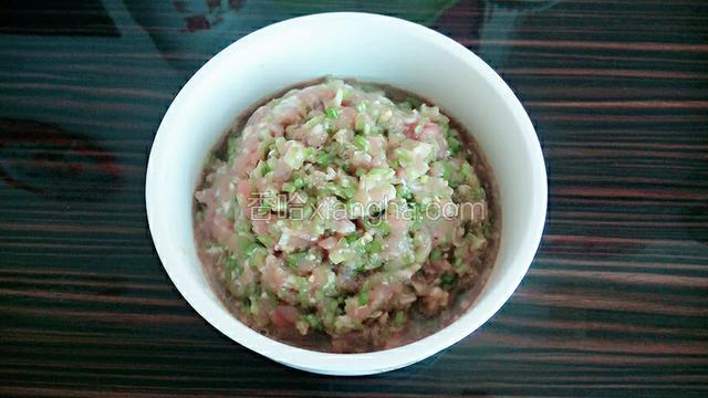 芹菜肉馅