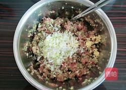 芹菜肉餡的做法圖解5
