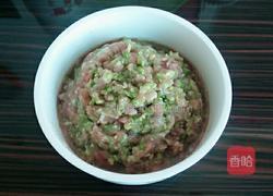 芹菜肉馅的做法图解7