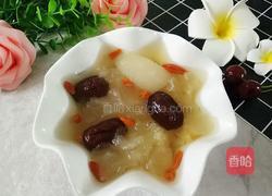 红枣银耳雪梨汤的做法图解2
