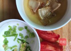 西红柿鸡蛋挂面汤的做法图解1