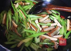 家常芹菜炒香干的做法图解6