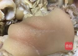 花生猪手煲的做法图解1