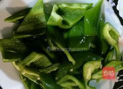 尖椒炒鸡心的做法图解2