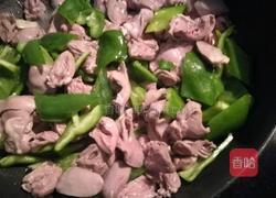 尖椒炒鸡心的做法图解7