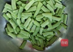 土豆烧豆角的做法图解2