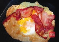 炸锅版【培根鸡蛋手抓饼】的做法图解2