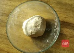 火腿披萨的做法图解1