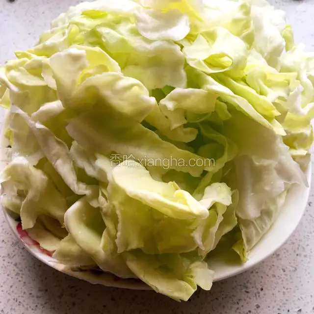 洗净后，捞出沥干