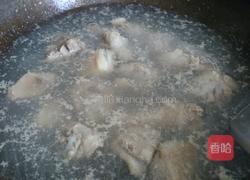 香菇土豆烧鸭腿的做法图解3