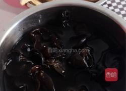 芹菜木耳鸡蛋的做法图解2