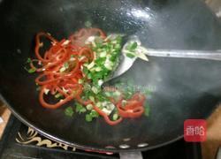 青椒红烧鱼的做法图解5