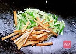 青瓜炒香干的做法图解4