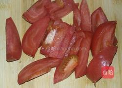 番茄榨菜蛋汤的做法图解1