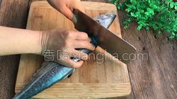 酱汁鲅鱼块的做法图解1
