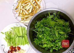麦芹豆干+芹叶麦饭（适合孕妈）的做法图解1