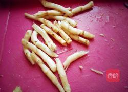嫩姜芽炒肉丝的做法图解1