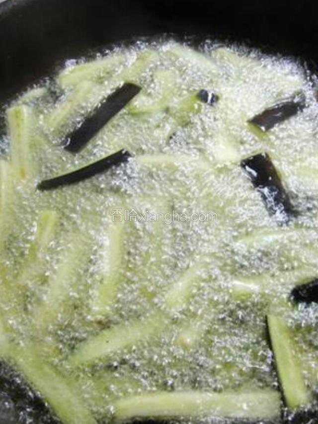 下油锅炸软