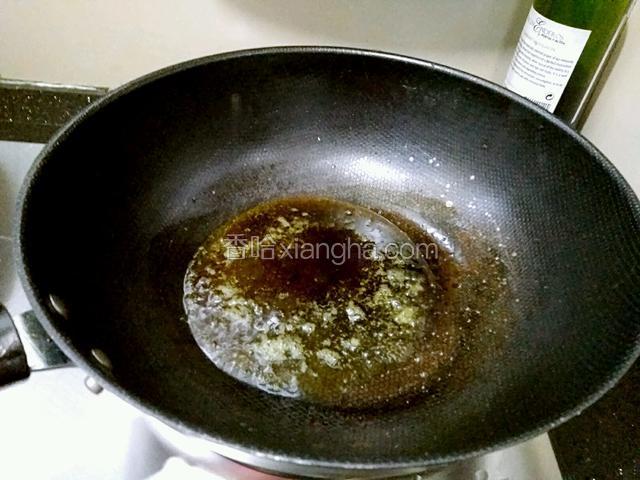 热锅给油