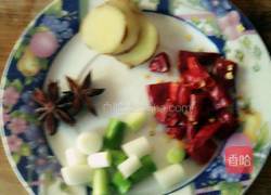 猪肉炖土豆的做法图解2