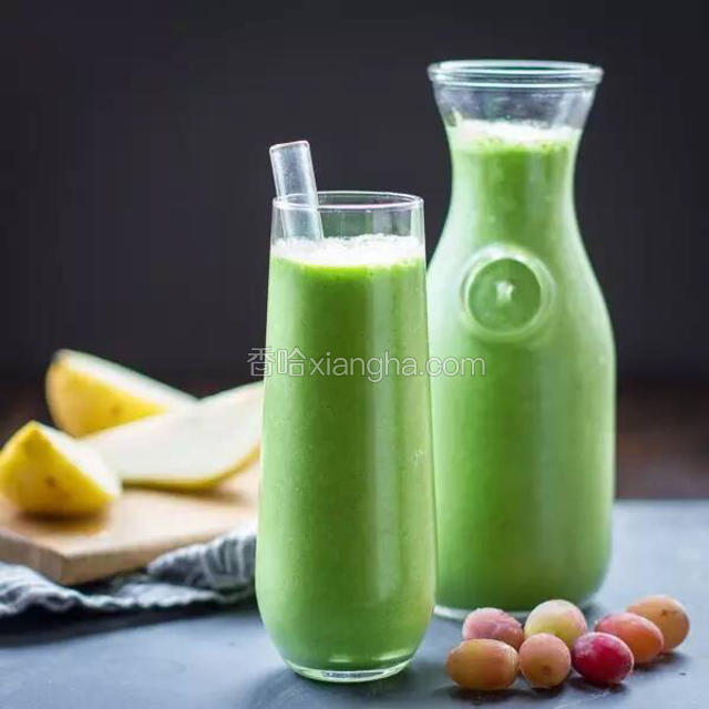 可以搭配一杯牛奶或者果汁饮料