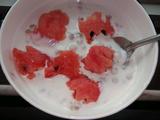 西瓜草莓酸奶西米露的做法[图]