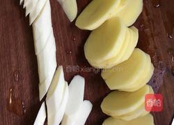 虾仁土豆山药饼的做法图解1