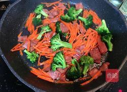 培根炒乌冬面的做法图解6