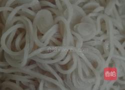 浓香茄汁儿鱼面的做法图解3