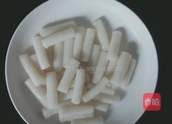 辣白菜炒年糕的做法图解2
