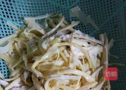 凉拌竹笋的做法图解2