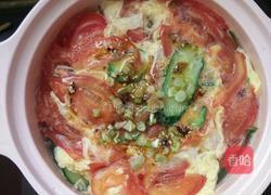 西红柿黄瓜蛋汤的做法图解6
