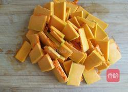 玫瑰花南瓜馒头的做法图解2