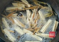 腐竹木耳丝的做法图解3
