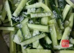 酸甜版的黄瓜条的做法图解3