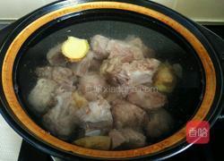 咸鲜排骨瓠子汤的做法图解2