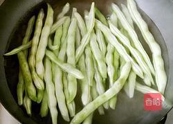 猪肉芸豆大包子的做法图解4