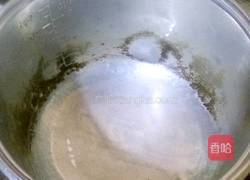 金针菇瘦肉清汤的做法图解8
