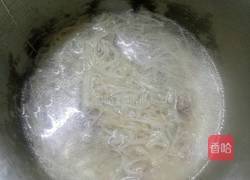 金针菇瘦肉清汤的做法图解11